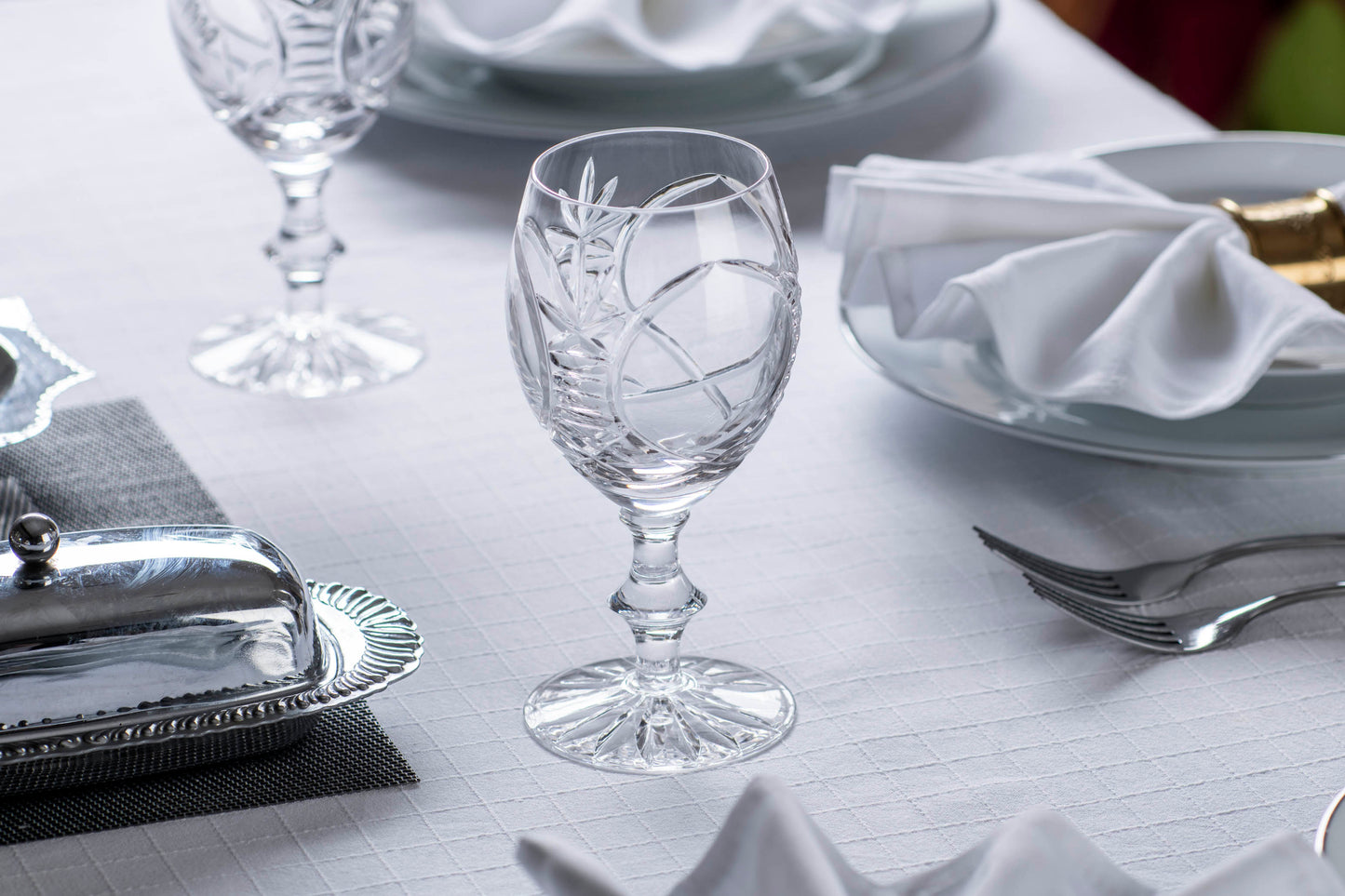 Elegant 24% lead crystal wine goblet from the Bothwell collection.