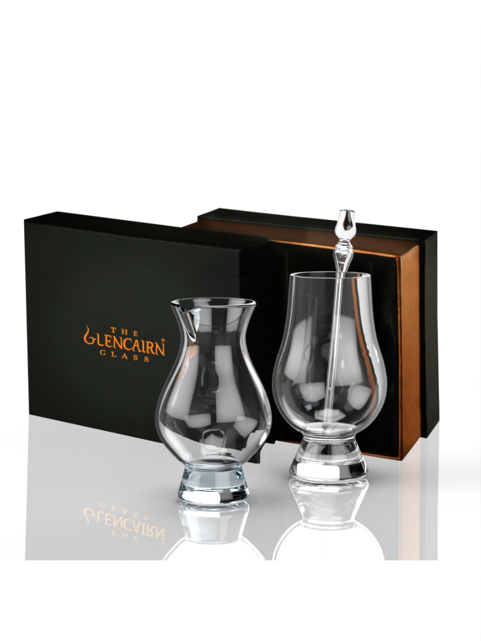 This gift set brings together the Wee Water Jug, Glencairn Whisky Glass and Pipette.  Everything needed to get the whisky enthusiast ready to enjoy their favourite drink.