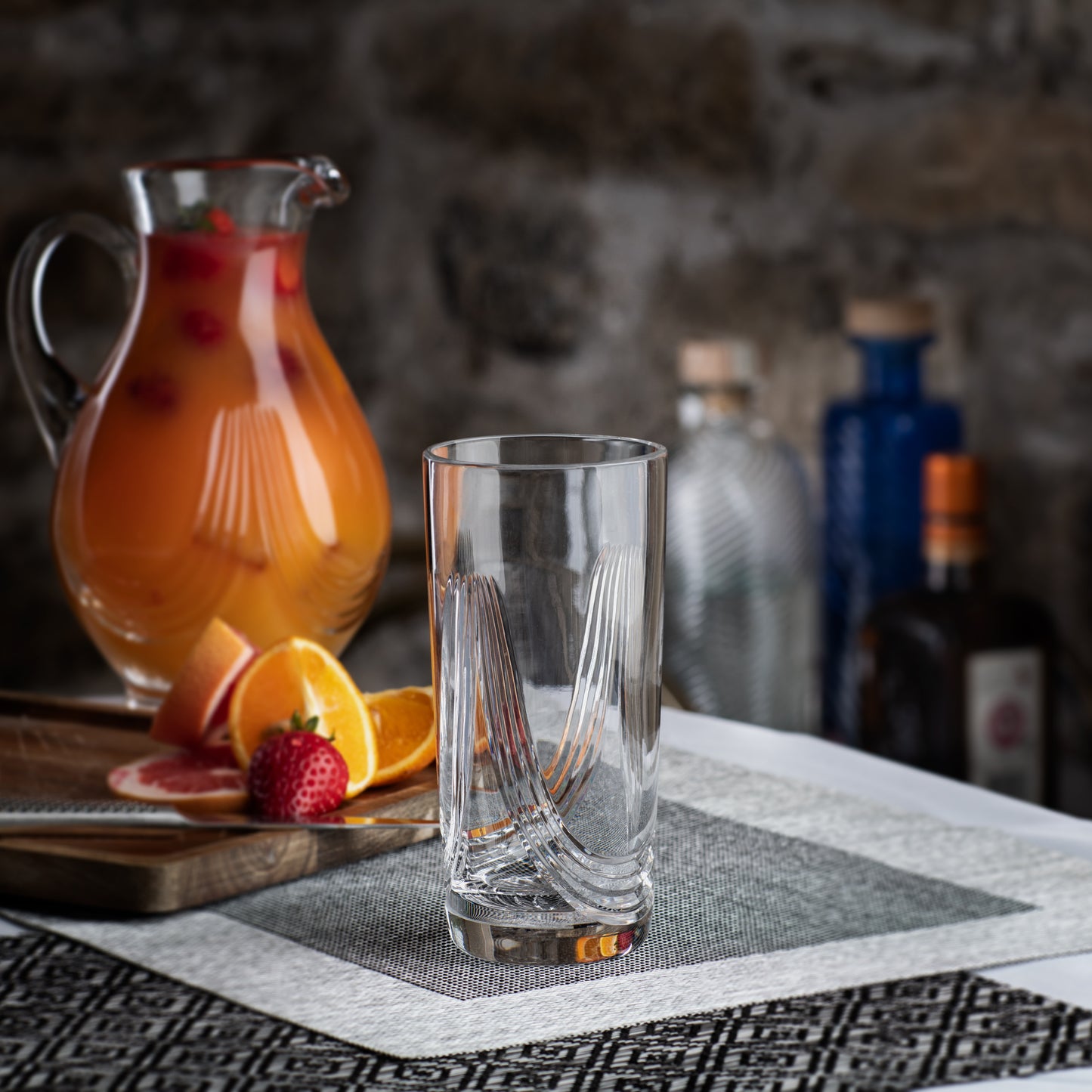 Our beautifully hand cut Montrose suite features sweeping cuts on the glassware inspired by the fold of the Scottish kilt. With a great nod to the Scottish cultural history, the Montrose Highballs are lovely crystal glasses that can be used for your favourite spirit with room for mixers and ice cubes.